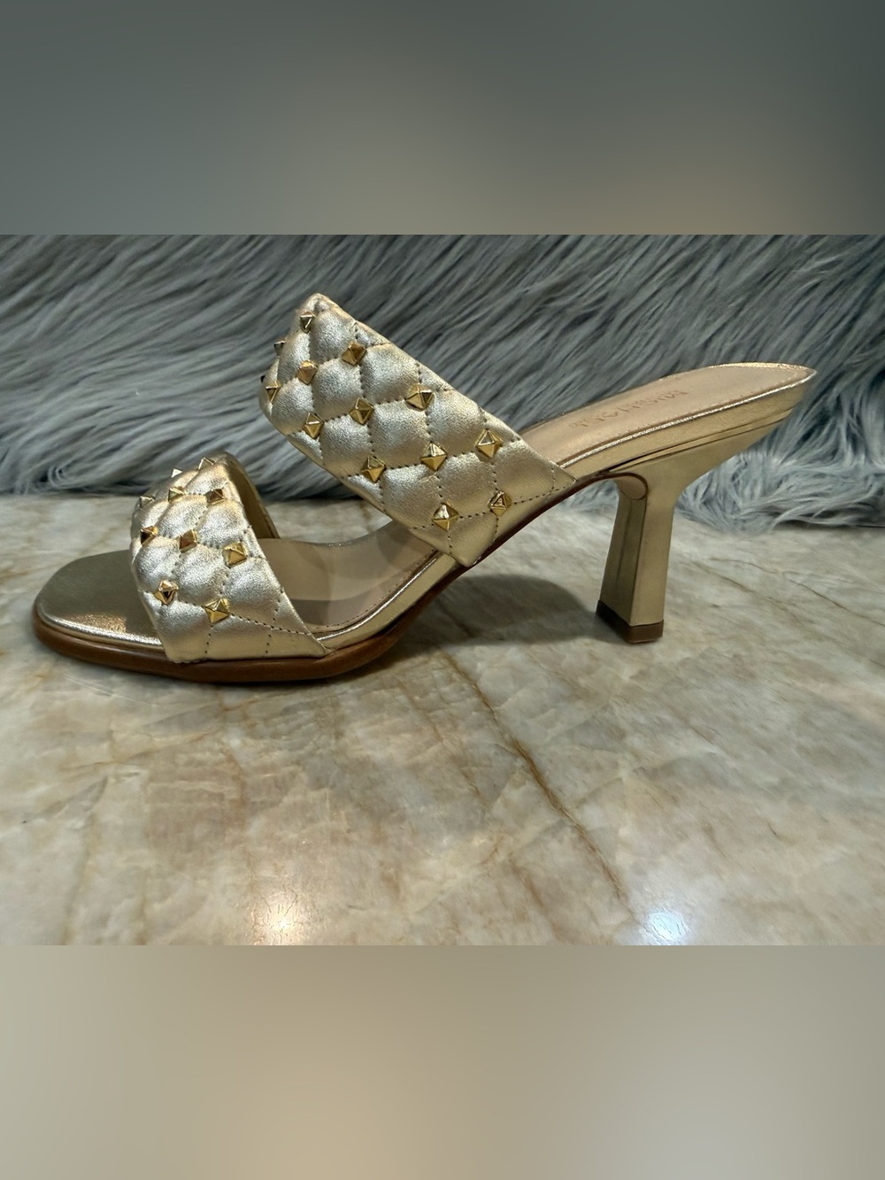 Michael Kors Amelia Sandal Women's Mule Gold (SG22A)